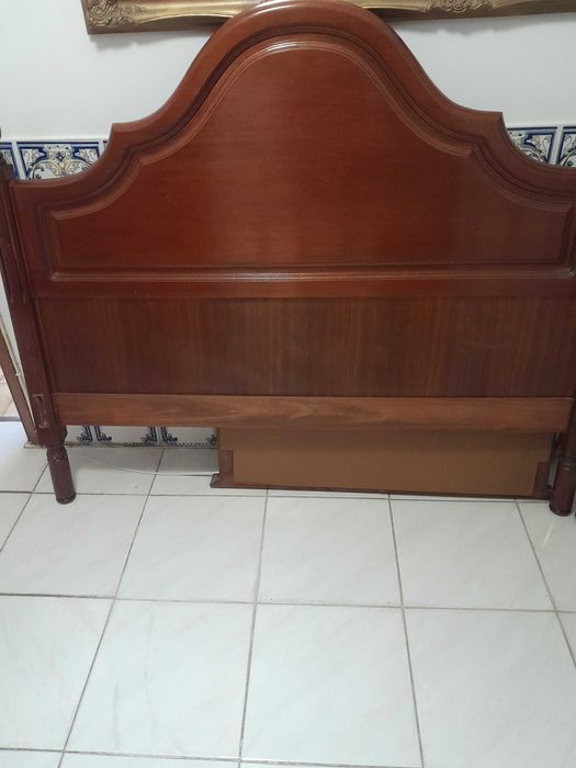 Vendo cama +estrado +colchão