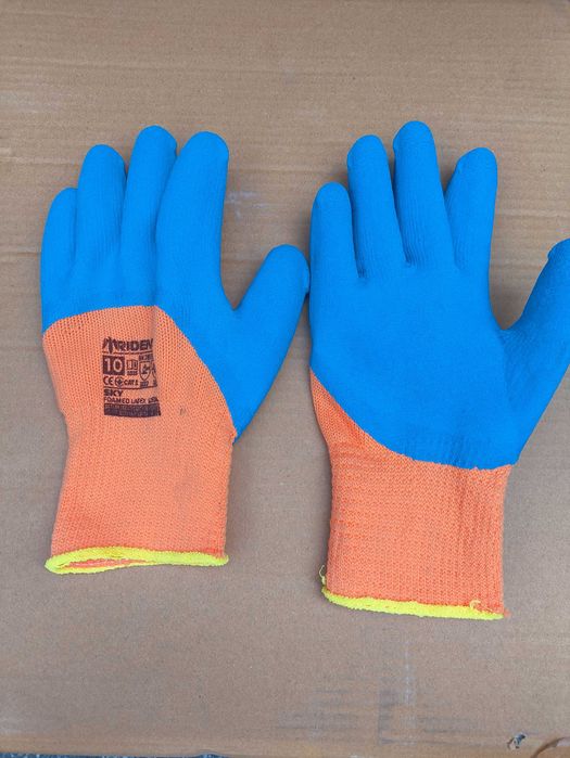 Перчатки, рукавички робочі зимові, утеплені з покриттям.
