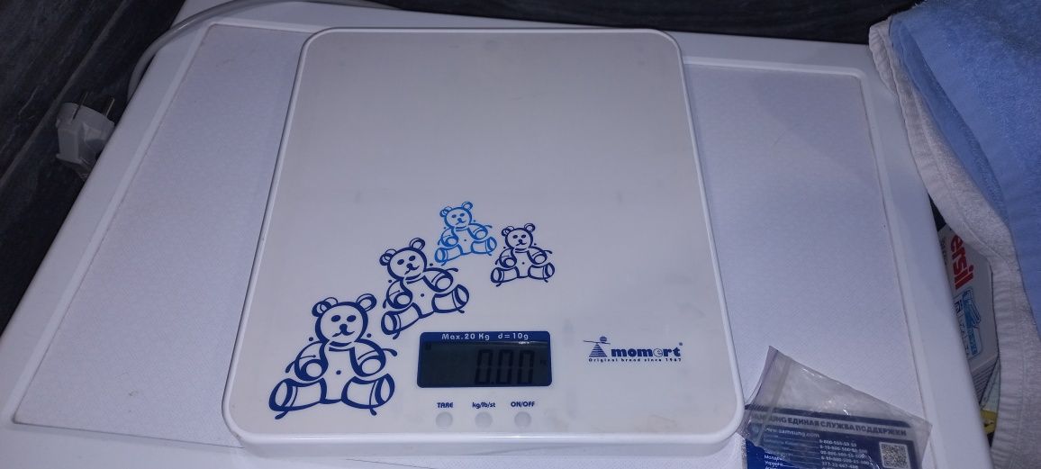 Весы детские электронныеMomert/Електронні ваги