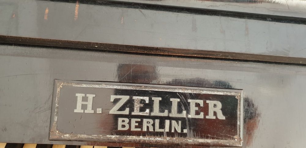 Stare pianino H. Zeller Berlin