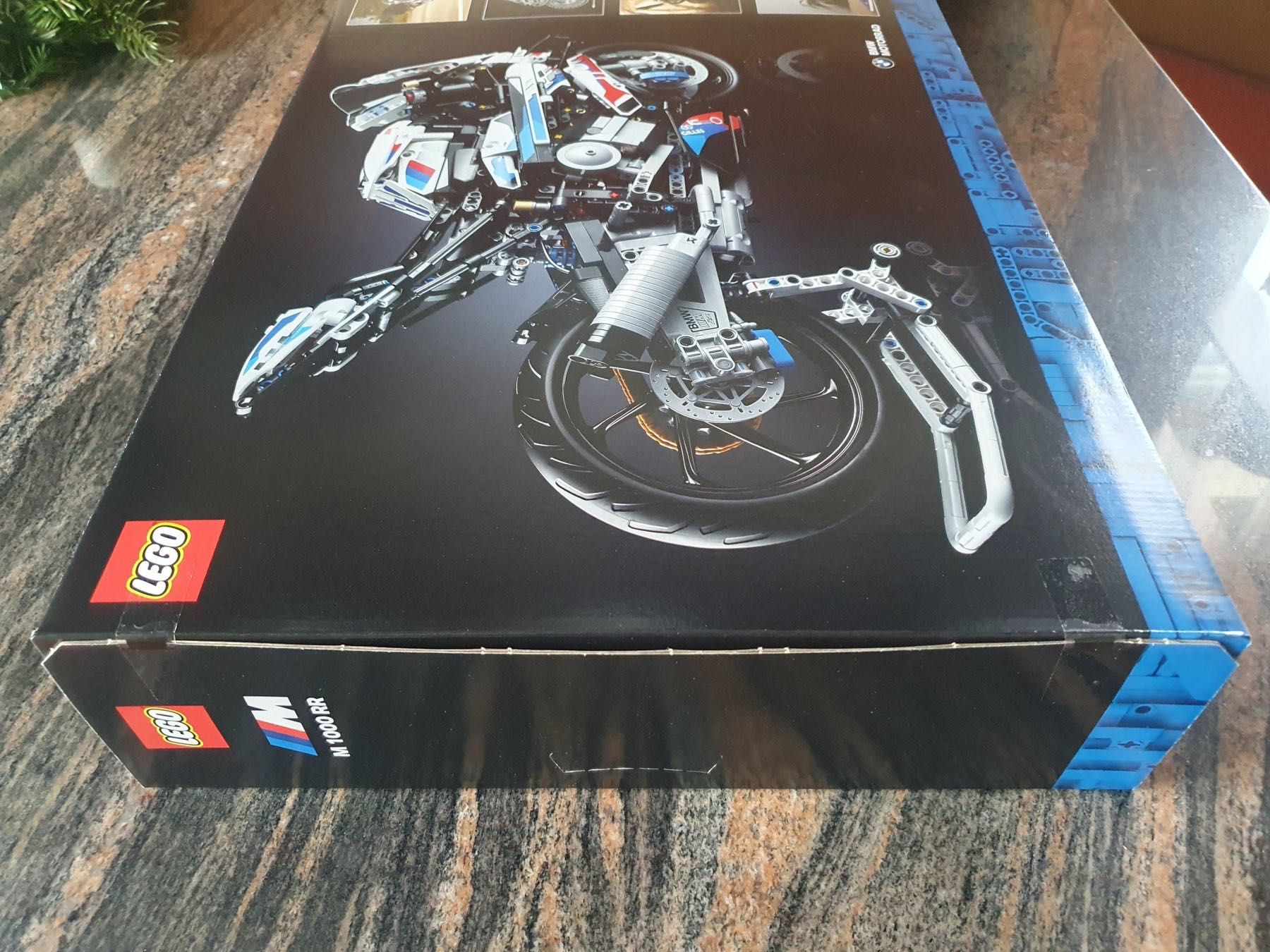 LEGO Technic BMW M 1000 RR (42130) - Como Novo!