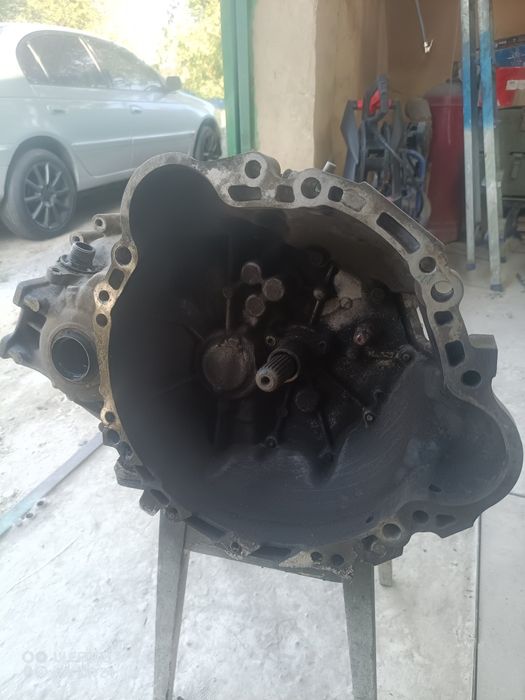 Продам КПП тойота  підходить на двигун 4 афє та 7 афє