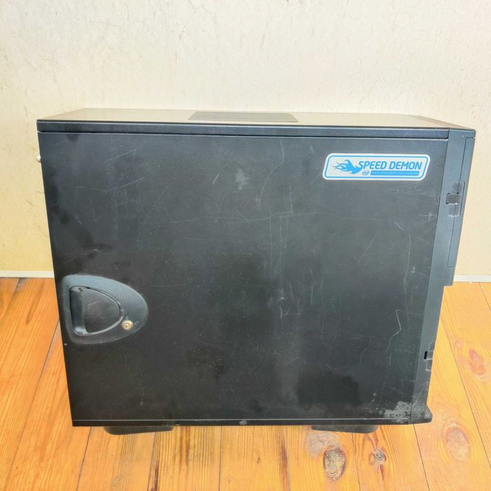 Корпус комп'ютера б/у - 100грн/150грн.