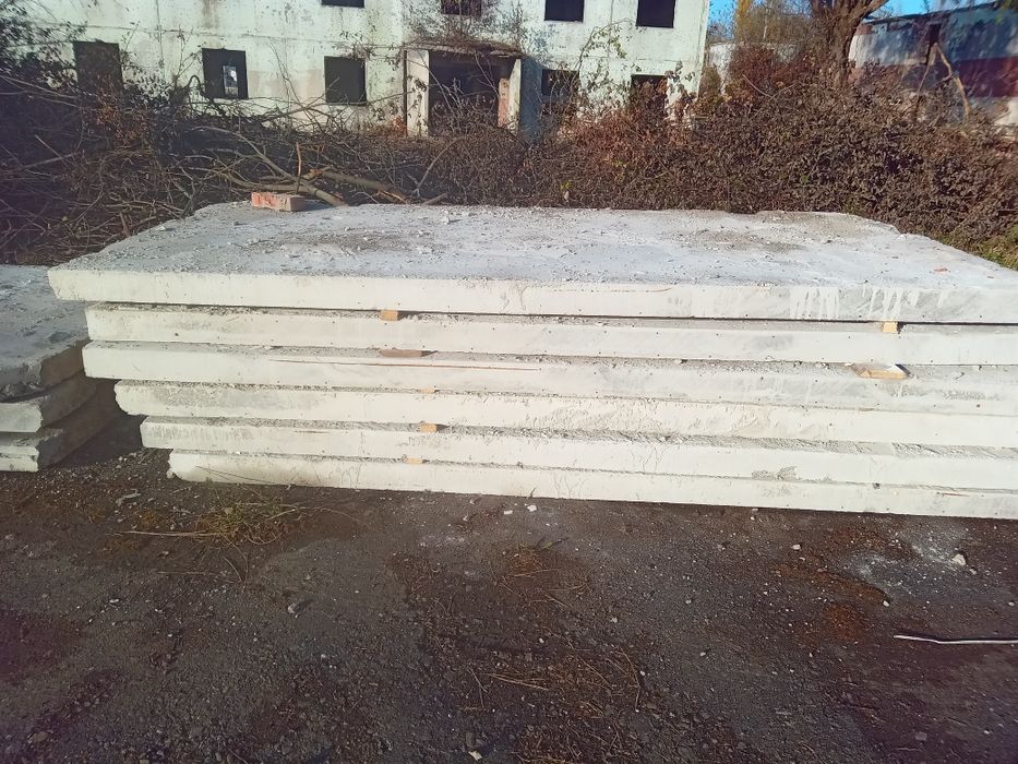 Плити залізо бтонніі, різних розмірів, кільтість необмежена
