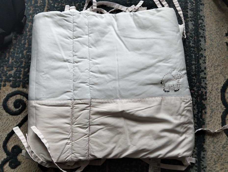 Ochraniacz na łóżeczko dziecięce