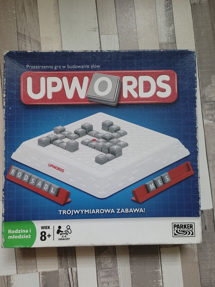 gra planszowa Upwords scrabble