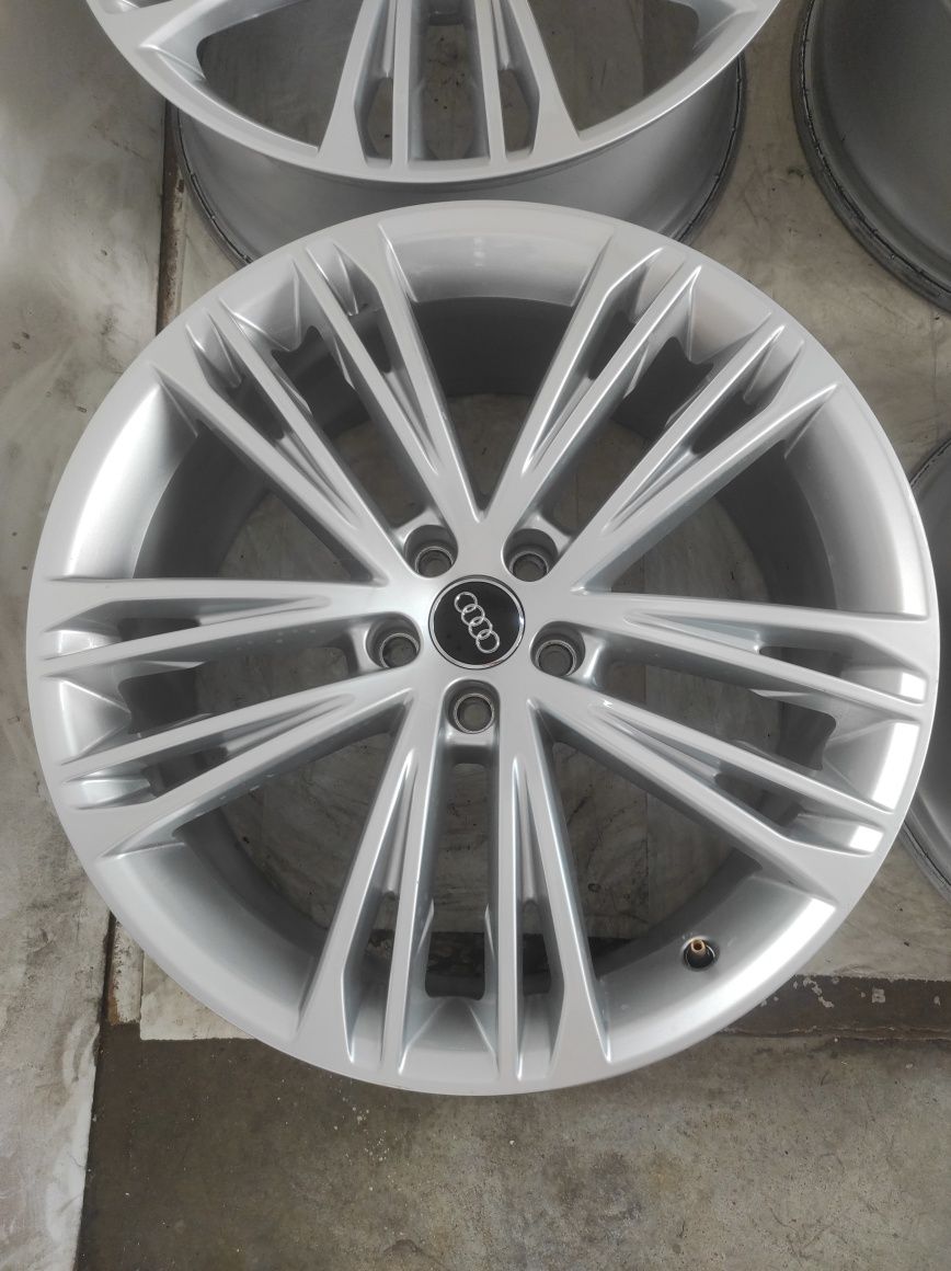 510 Felgi aluminiowe ORYGINAŁ AUDI R 20 5x112 otwór 66,6 Bardzo Ładne