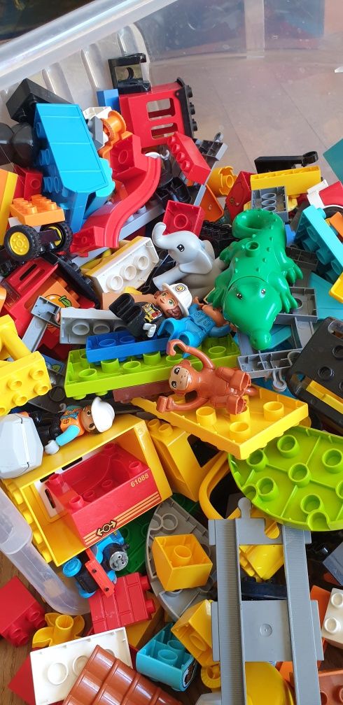 Lego Duplo mix zestawów ok. 3-4kg klocków