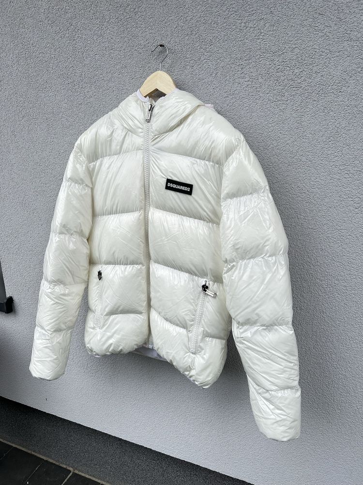 DsQuared2 M biala kremowa kurtka puchowa śliska z logo