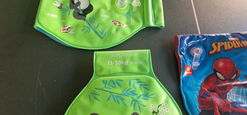 3 Braçadeiras piscina criança