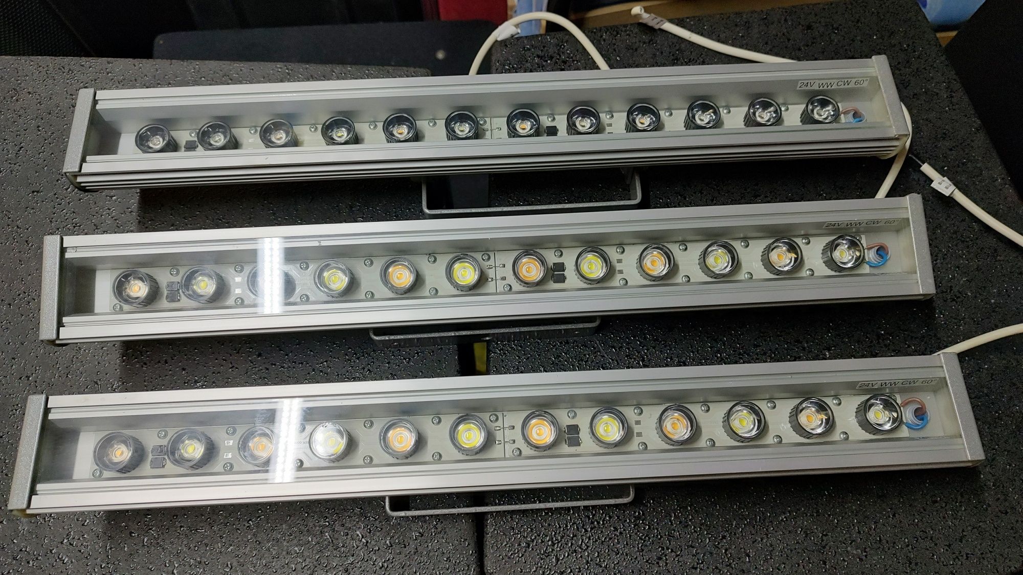 LED RGB світлодіодні лінійні панелі / світильники