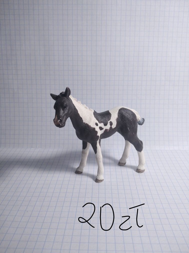 Figurka schleich konie