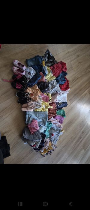 Zestaw ubrań dla dziewczynki