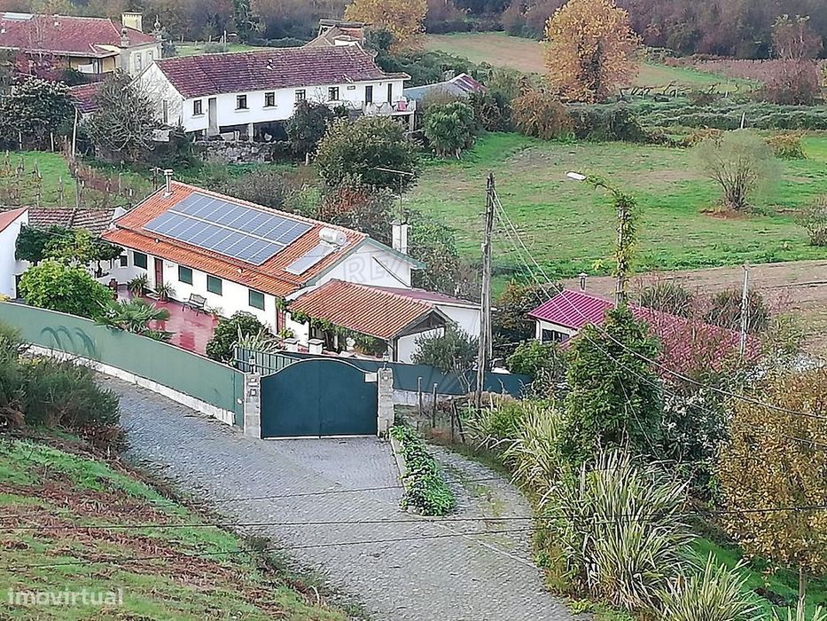 Moradia T5 para venda