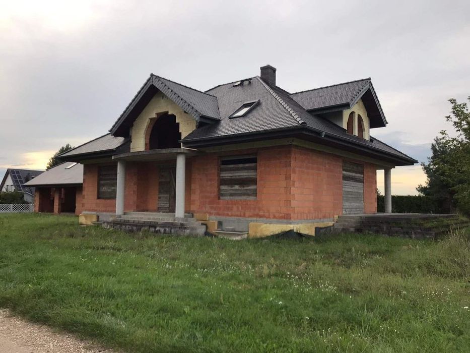 Duży Dom 400m2 wraz z garażem