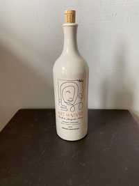 Керамічна пляшка від вина для декору