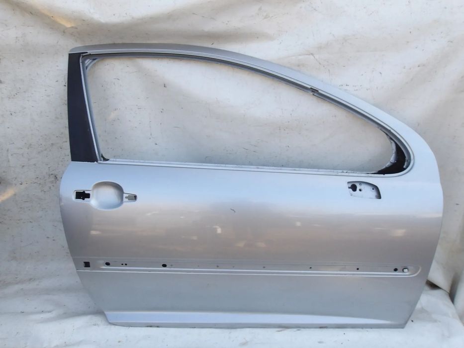 DRZWI PRAWE PEUGEOT 207 3D KPL   1   F-VAT