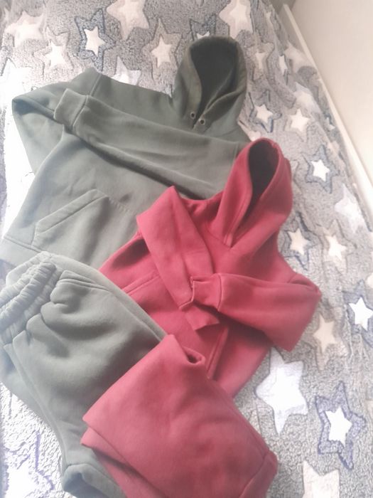 Продам дитячі теплі костюми