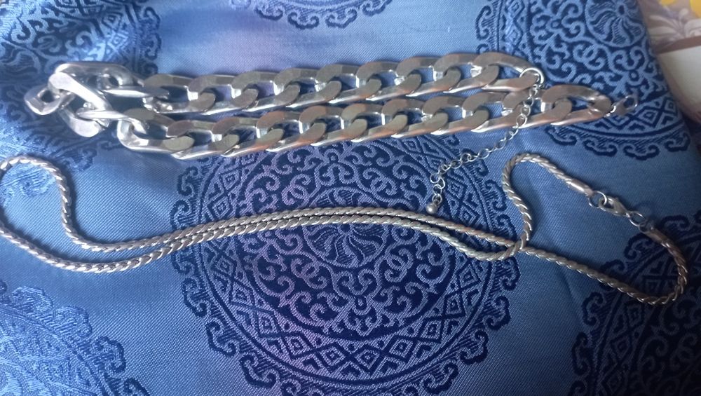 Металеві прикраси, біжутерія