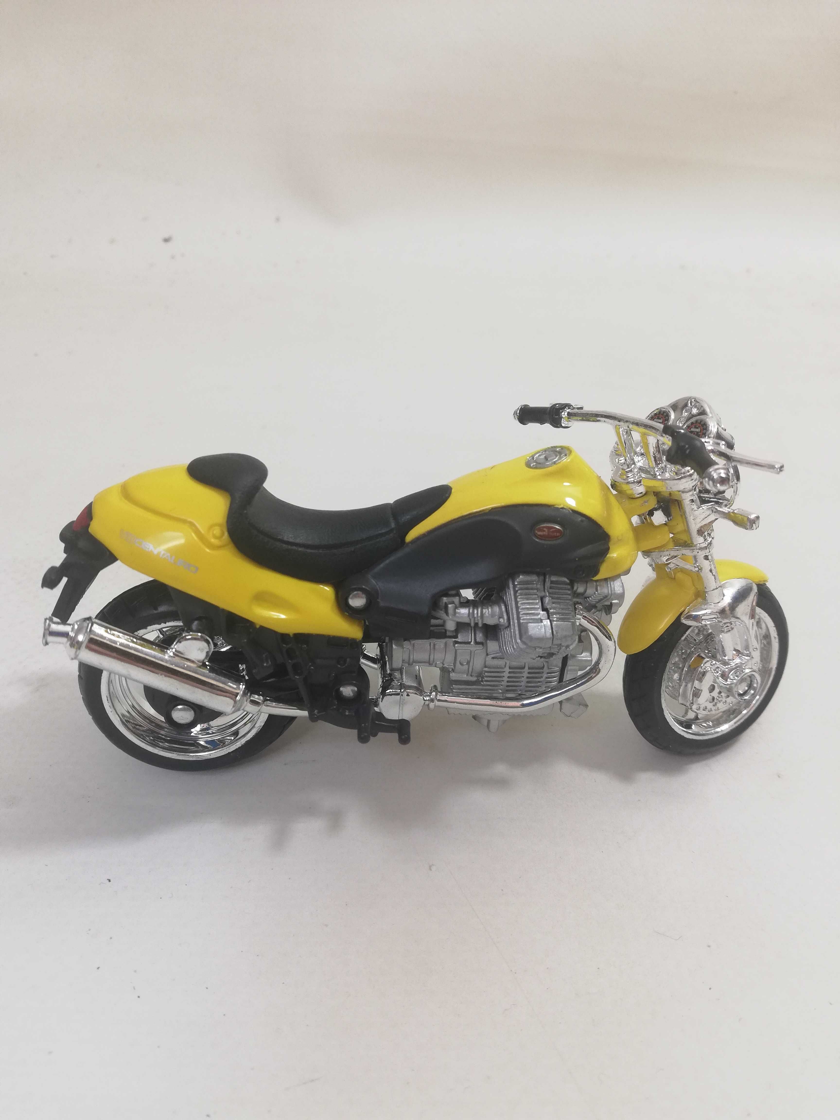 Moto Guzzi V10 Centauro - MAISTO 1:18