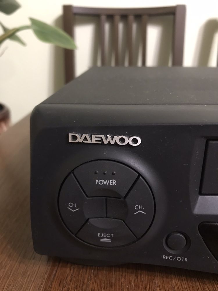 Пишущий відеомаг Daewoo DV-F250