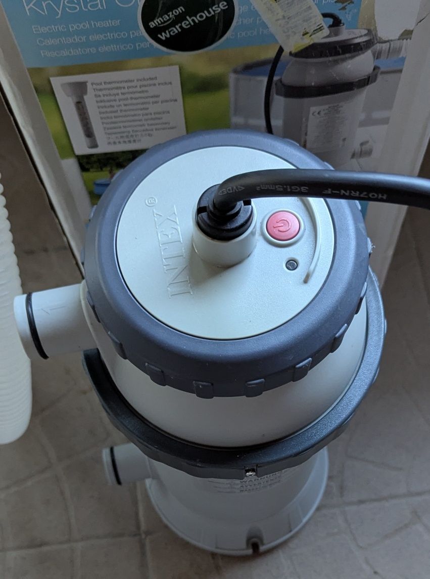 Проточний електричний водонагрівач Intex 28684 HT30220-1 для басейну