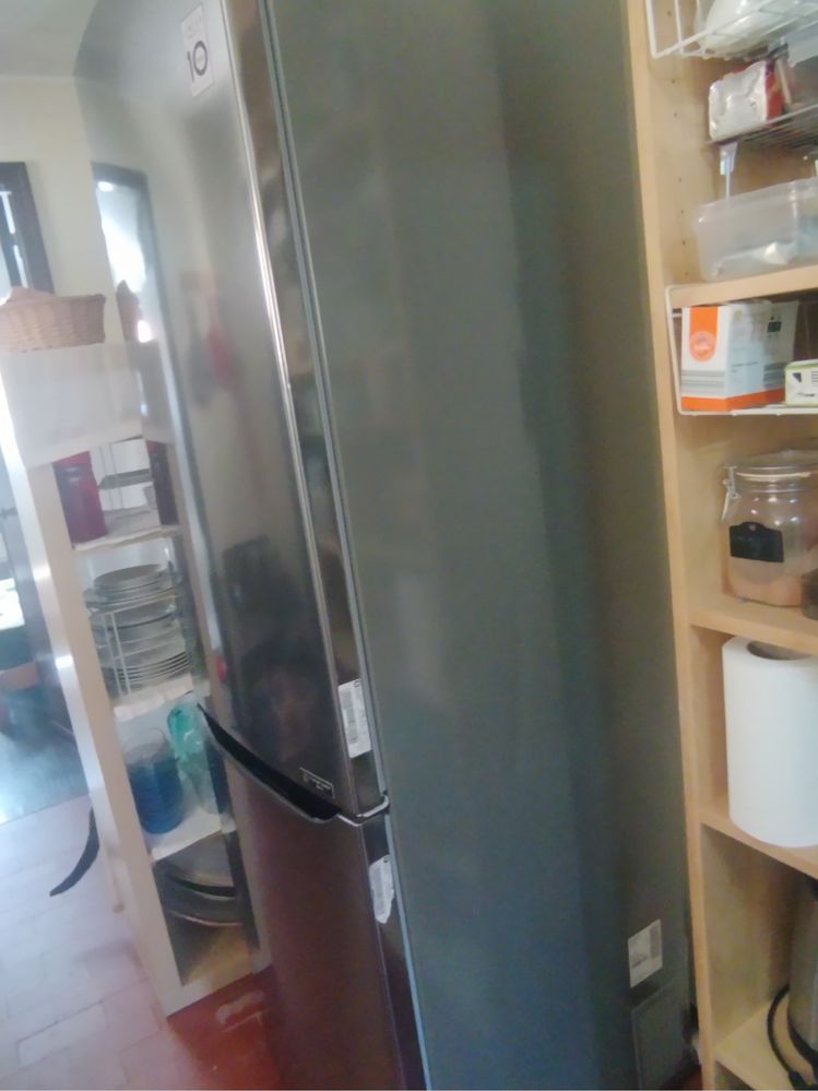 Frigorífico com congelador LG