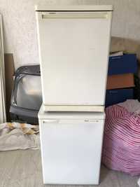 Холодильник та морозильна камера