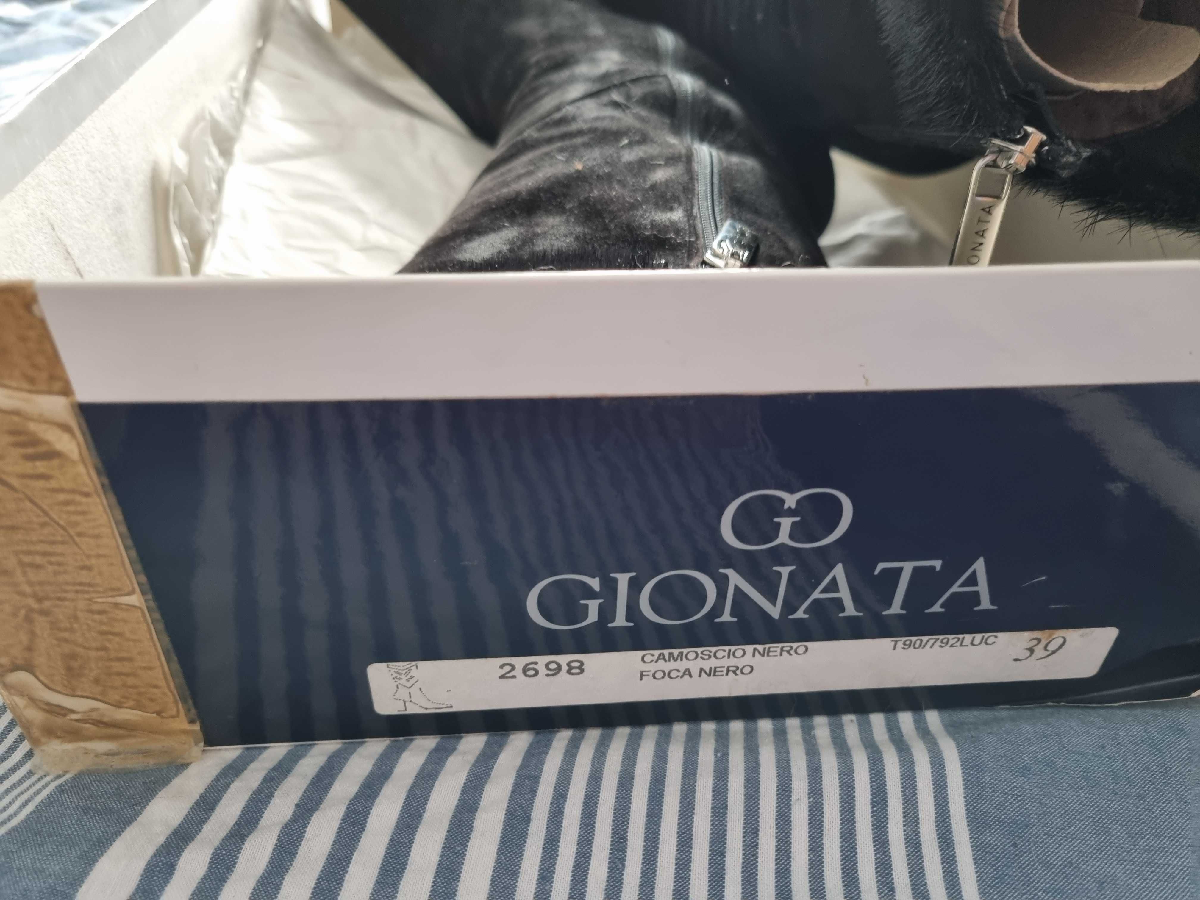 Итальянские замшевые зимние сапоги на меху Gionata р.36.5