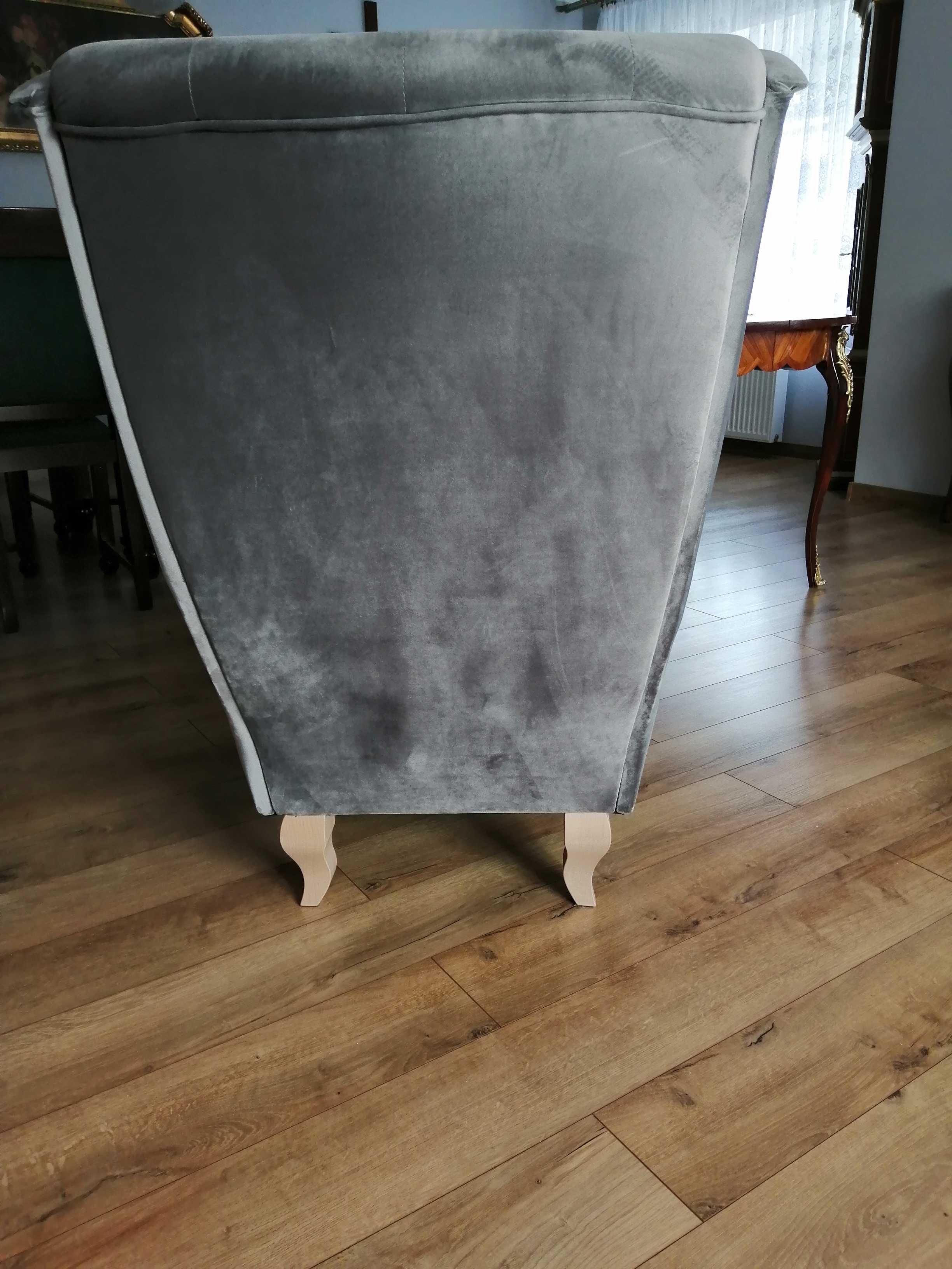 Komplet wypoczynkowy sofa i fotele