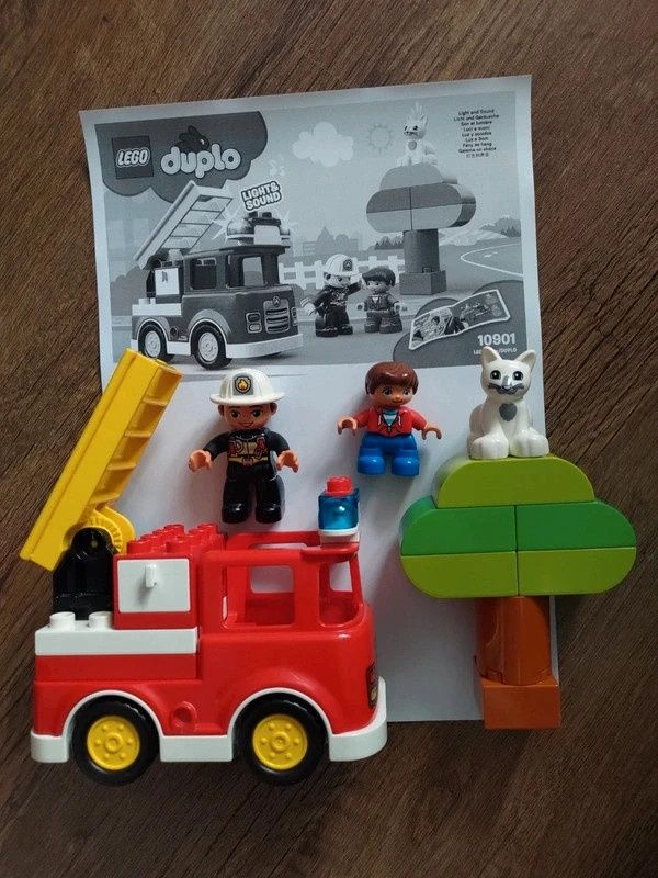 Lego Duplo 10901, Wóz strażacki
