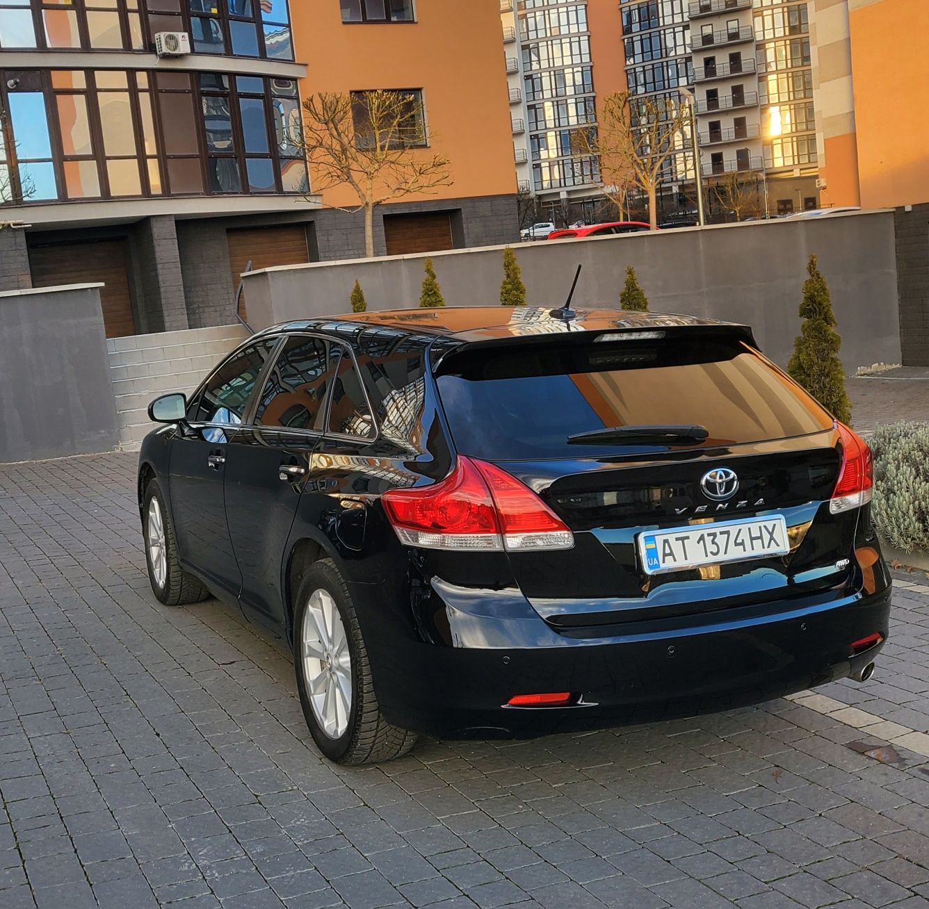 Продам toyota venza