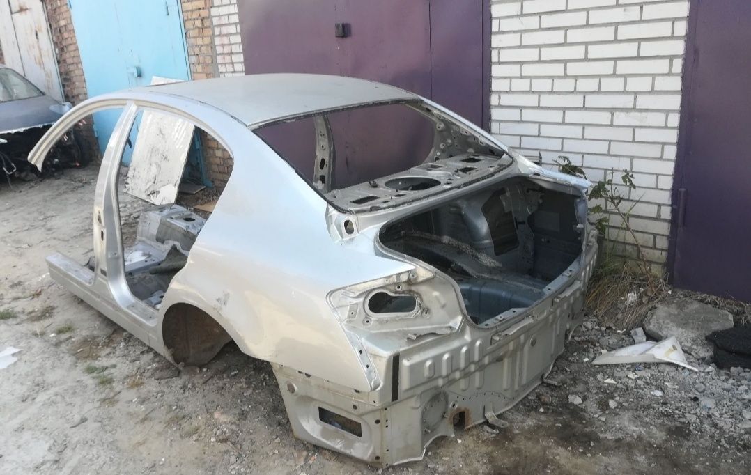 Задняя четверть крыло Infiniti G35 G25 G37, разборка