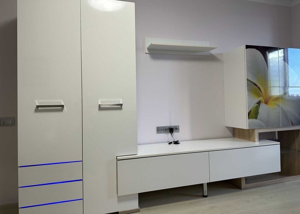 Неймовірно простора 2к кваритира у затишному районі Озерна