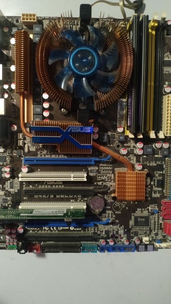 Комплект Phenom IIx4 955BE+m4a79 deluxe+4gb ddr2+куллер