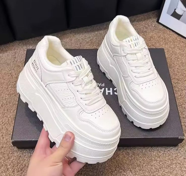 Кроссовки ,кеды на платформе