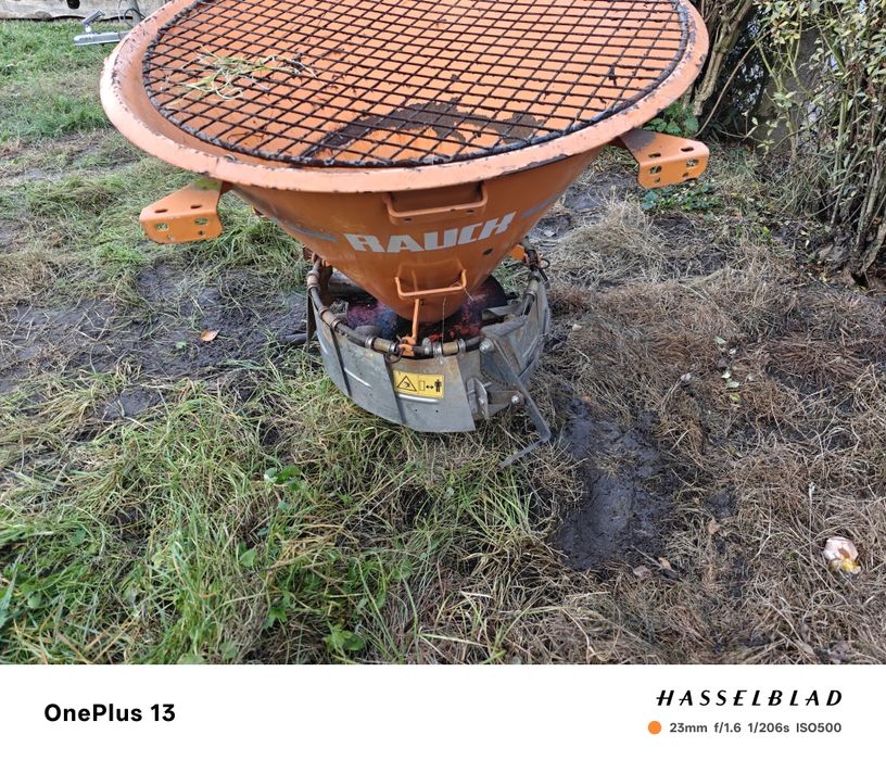 Posypywarki Rauch SA 121r