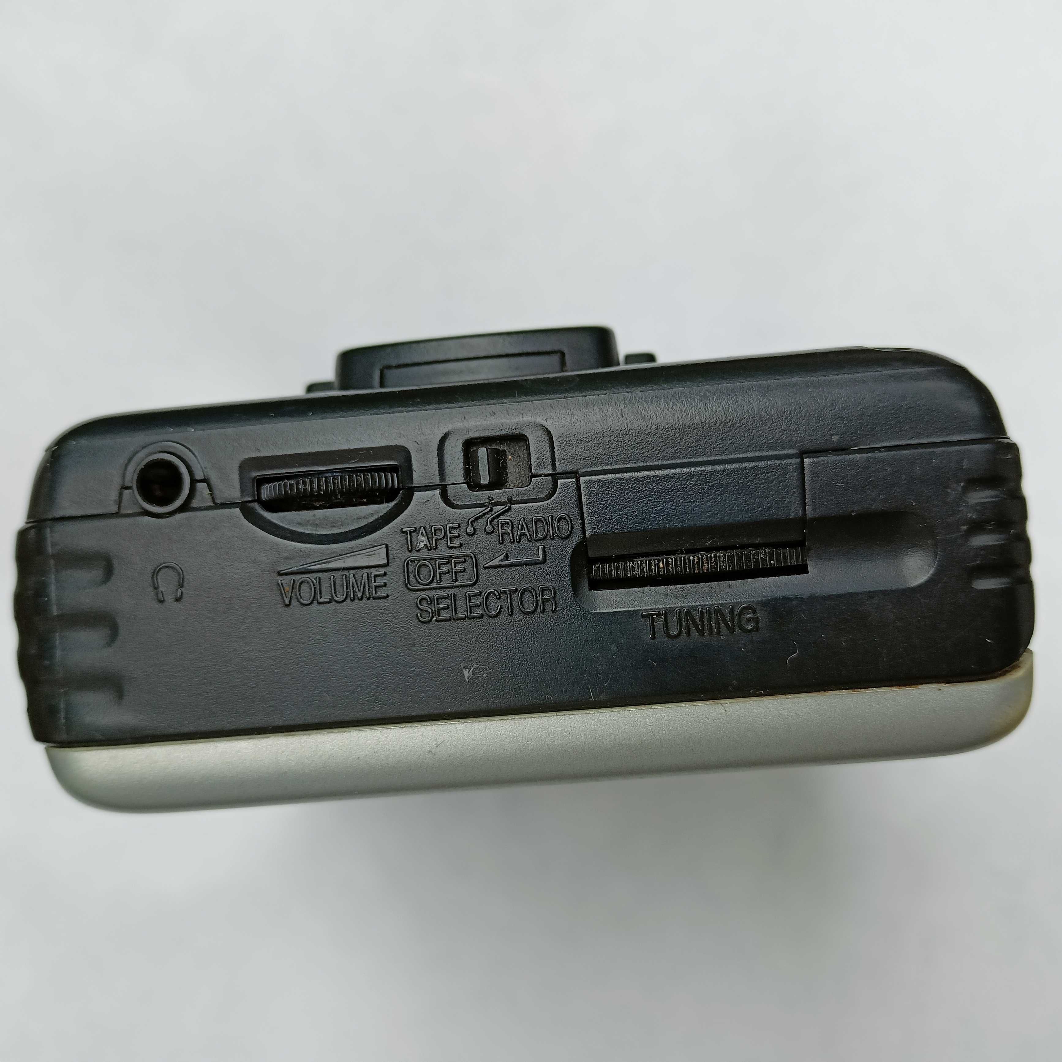 Плеєр касетний RQ-V75