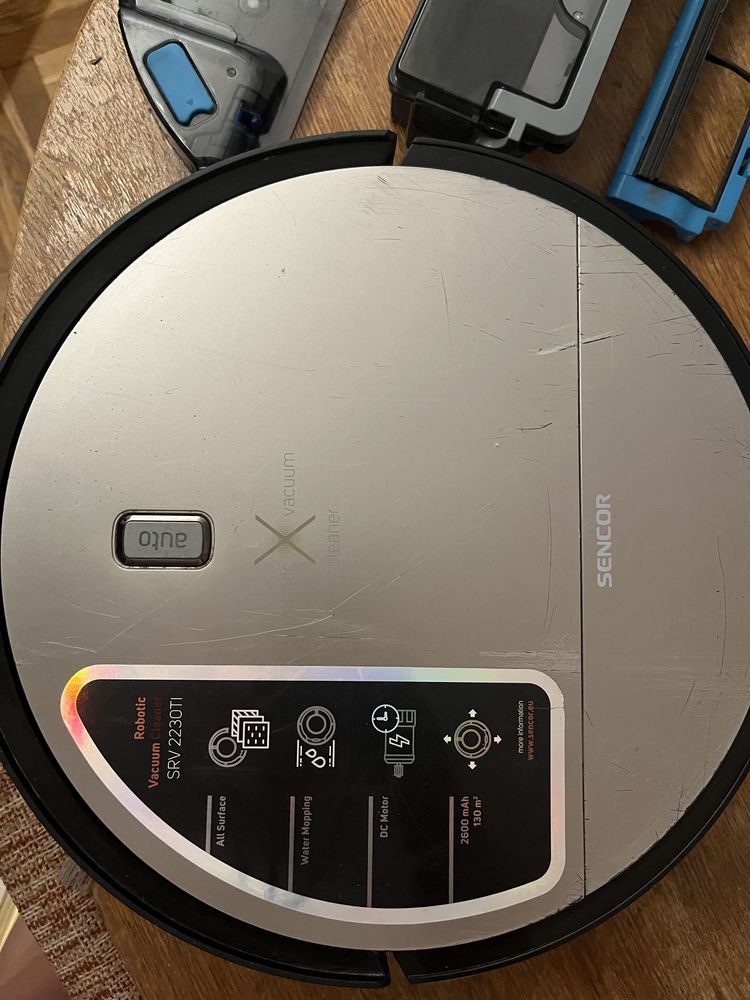 Robot sprzątający sencor SRV 223OTI z mopem