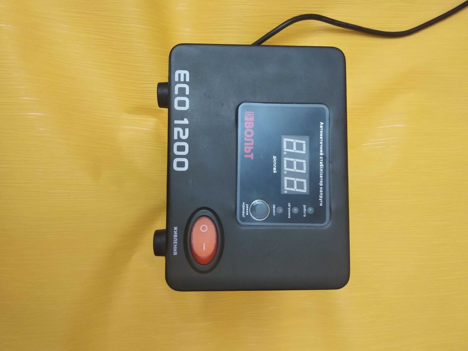 стабилизатор напряжения стабілізатор напруги