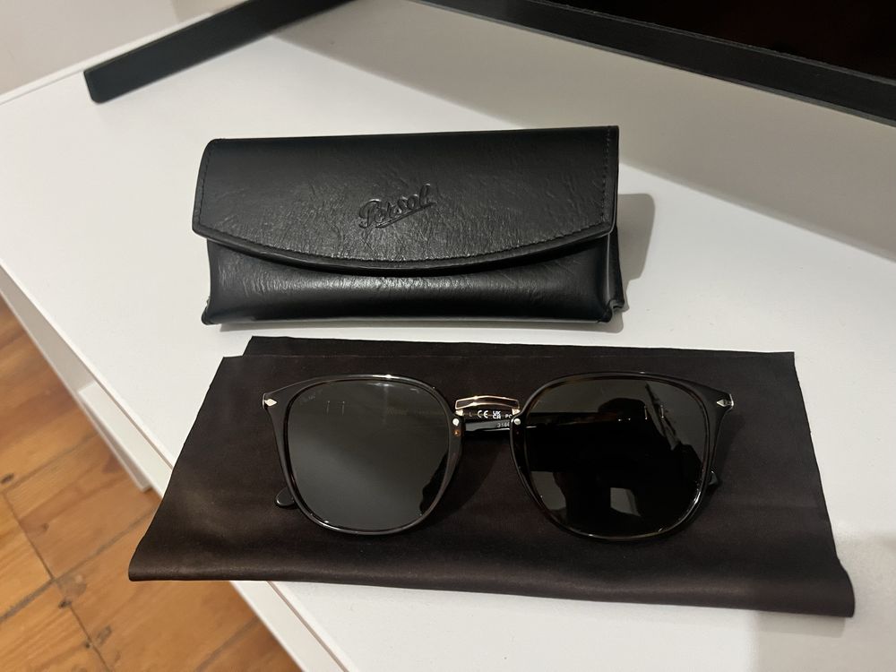 Óculos de sol Persol Polarizado De 335 Por 150