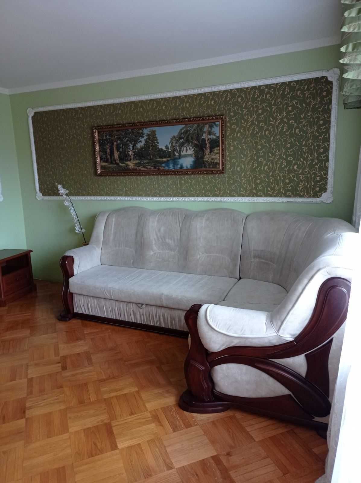 Трьох кімнатна квартира в центрі міста Надвірна