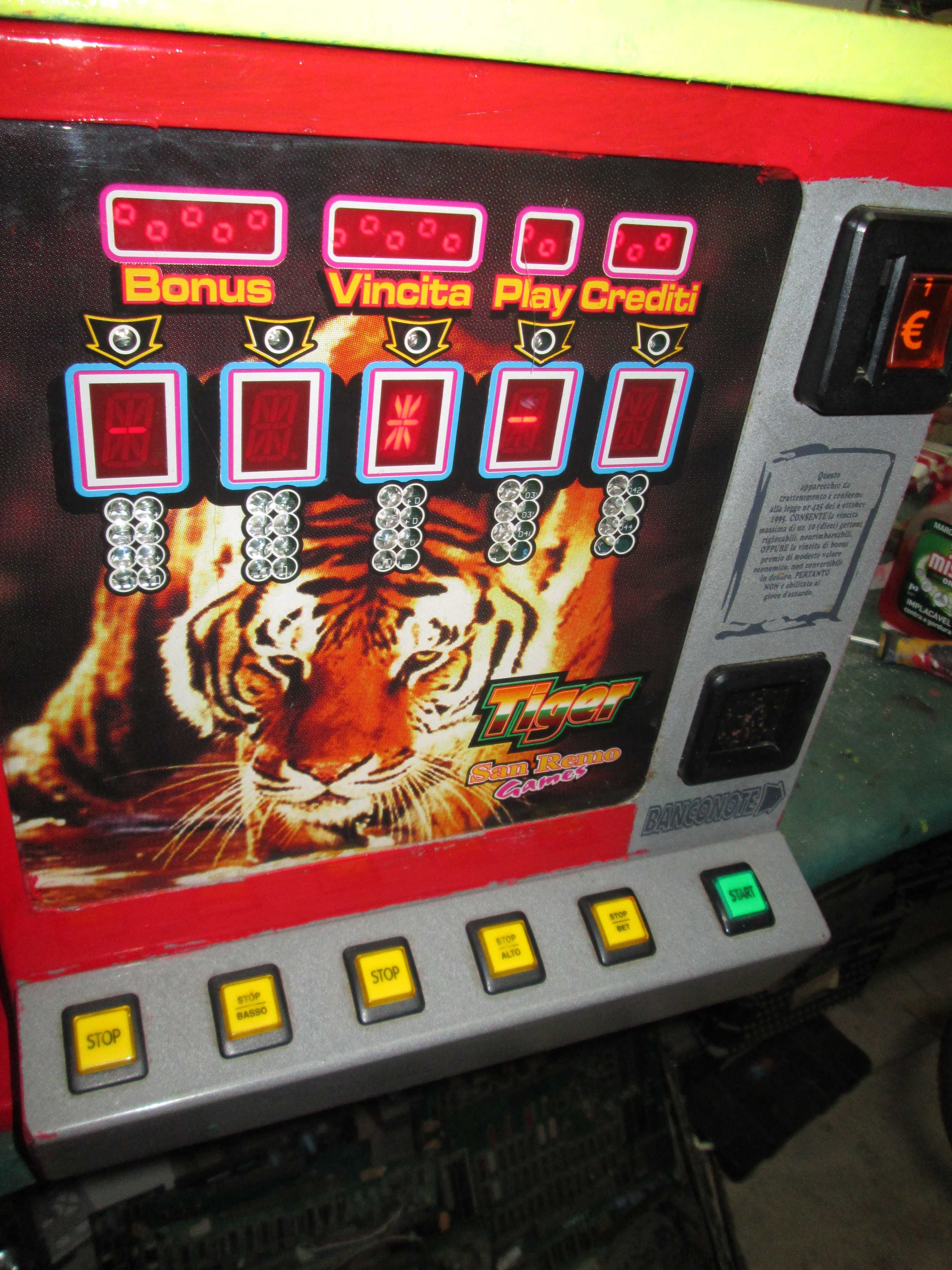 Máquina Tiger para entretenimento , original como nova