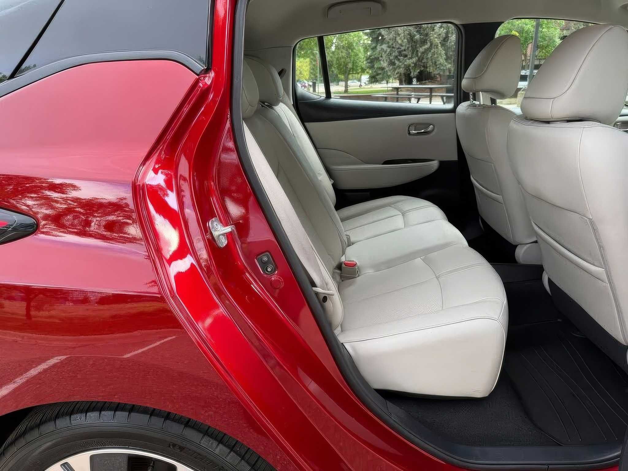 2019 Nissan LEAF SL