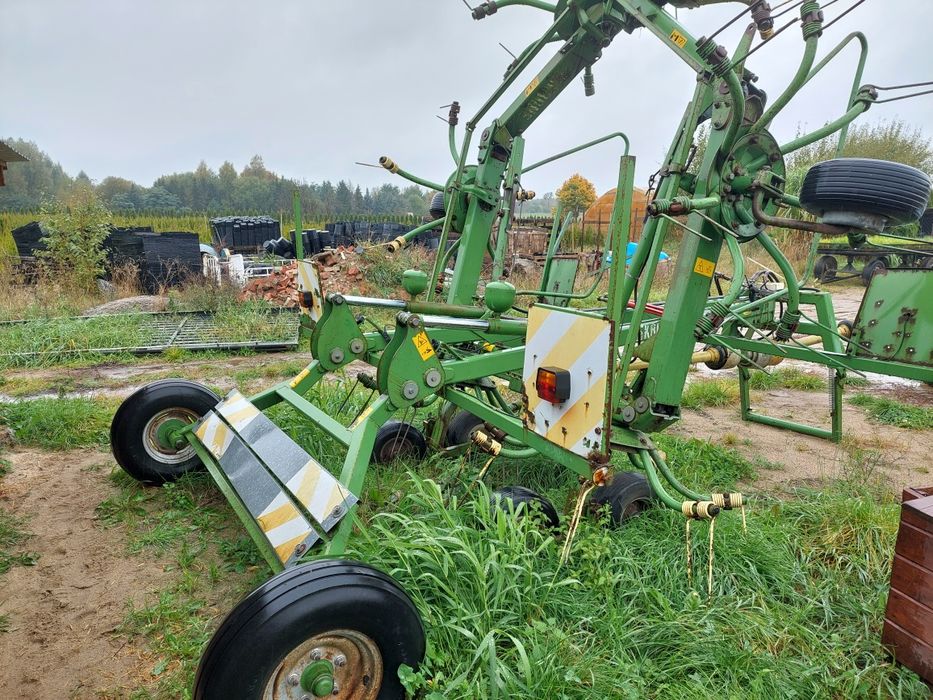 Przetrząsarka przewracarka do siana krone tandem