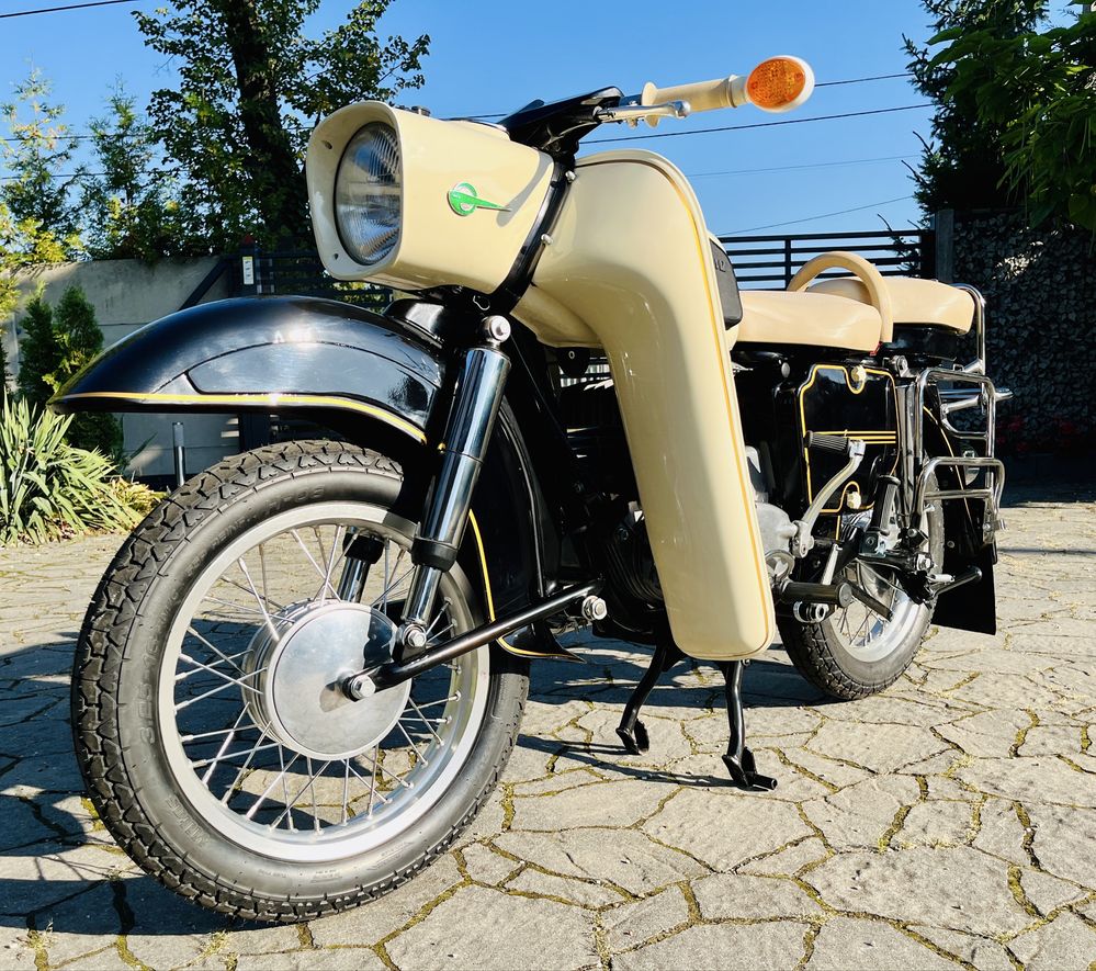MZ TROPHY 250 / Stan Kolekcjonerski /
