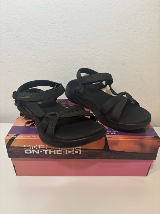 Sandálias Atléticas Skechers On-The-go 600 Brilliancy tamanho 37