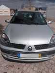 Vendo Renault Clio Mês 8 Ano 2005 Pneus traseiros novos e Inspecção