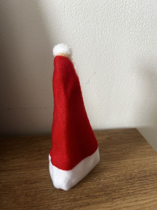 Filcowa czapeczka Świętego Mikołaja