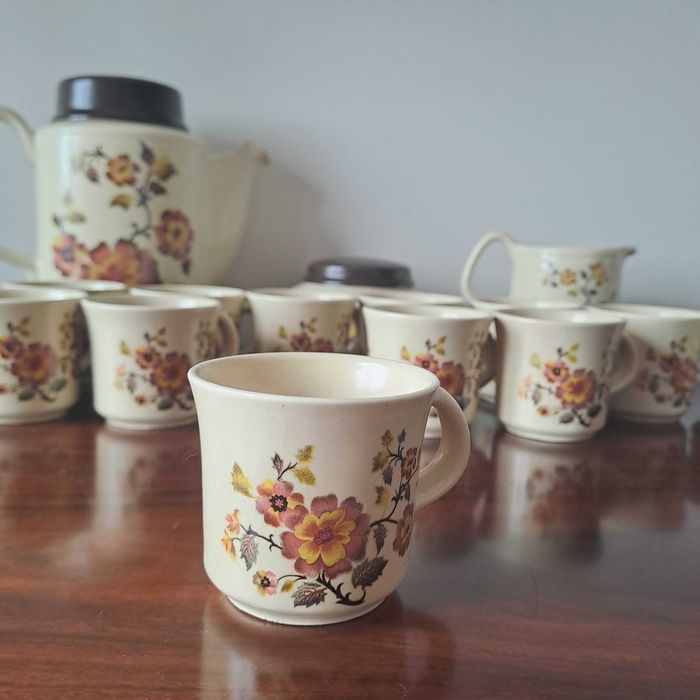 Serviço de café Sado Internacional